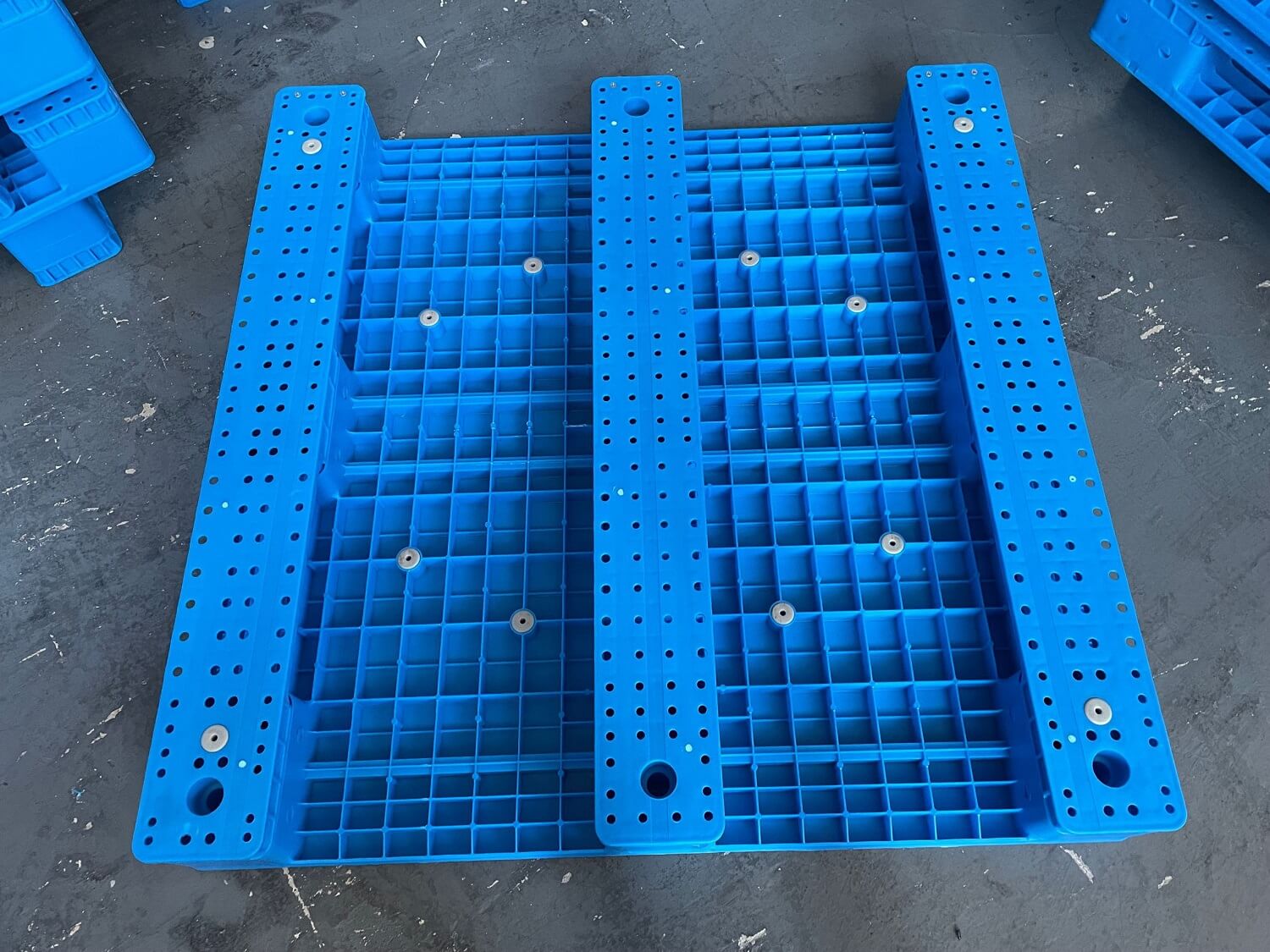 1200 x 1200 robuste, regalfähige, wiederverwendbare Kunststoffpaletten für Lebensmittel