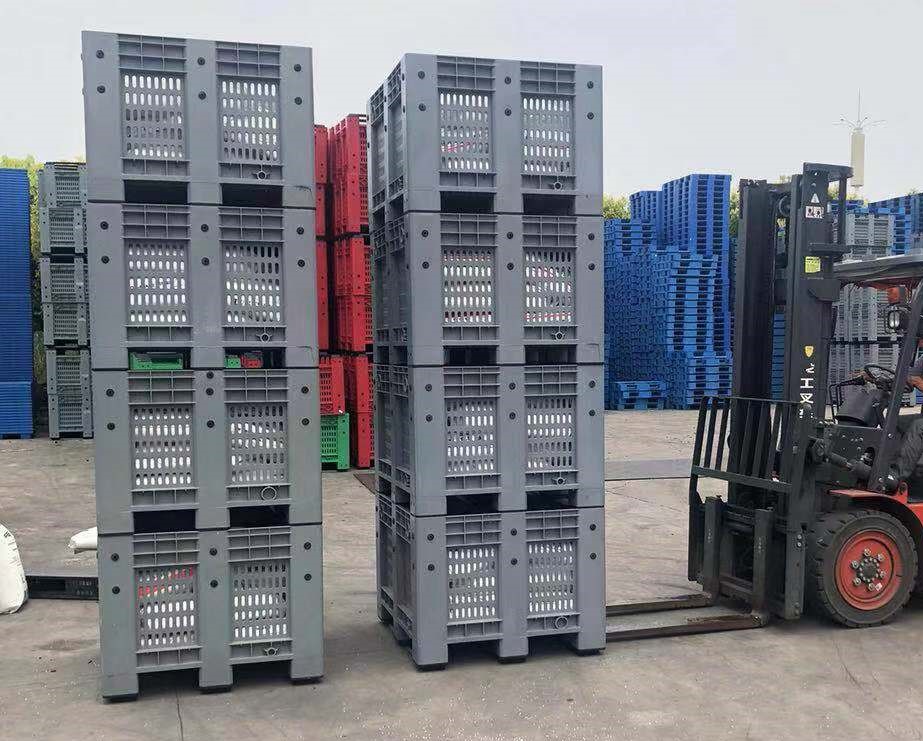 Großbehälter aus Kunststoff