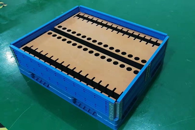 Wiederverwendbare, zusammenklappbare Kunststoff-Palettenaufsatzhülsen-Packbox mit Deckel