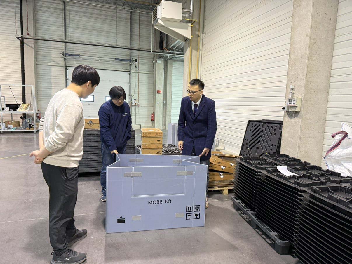 Pallet boxes with lib Palettenboxen mit Lib