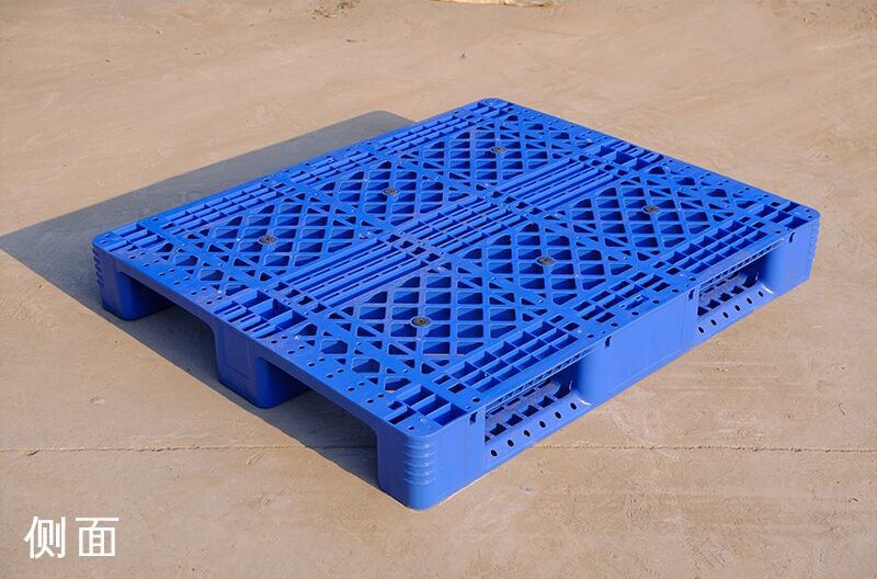 1200 x 1000 4-Wege-HDPE-Netzpalette mit ineinander verschiebbaren Kunststoffkufen