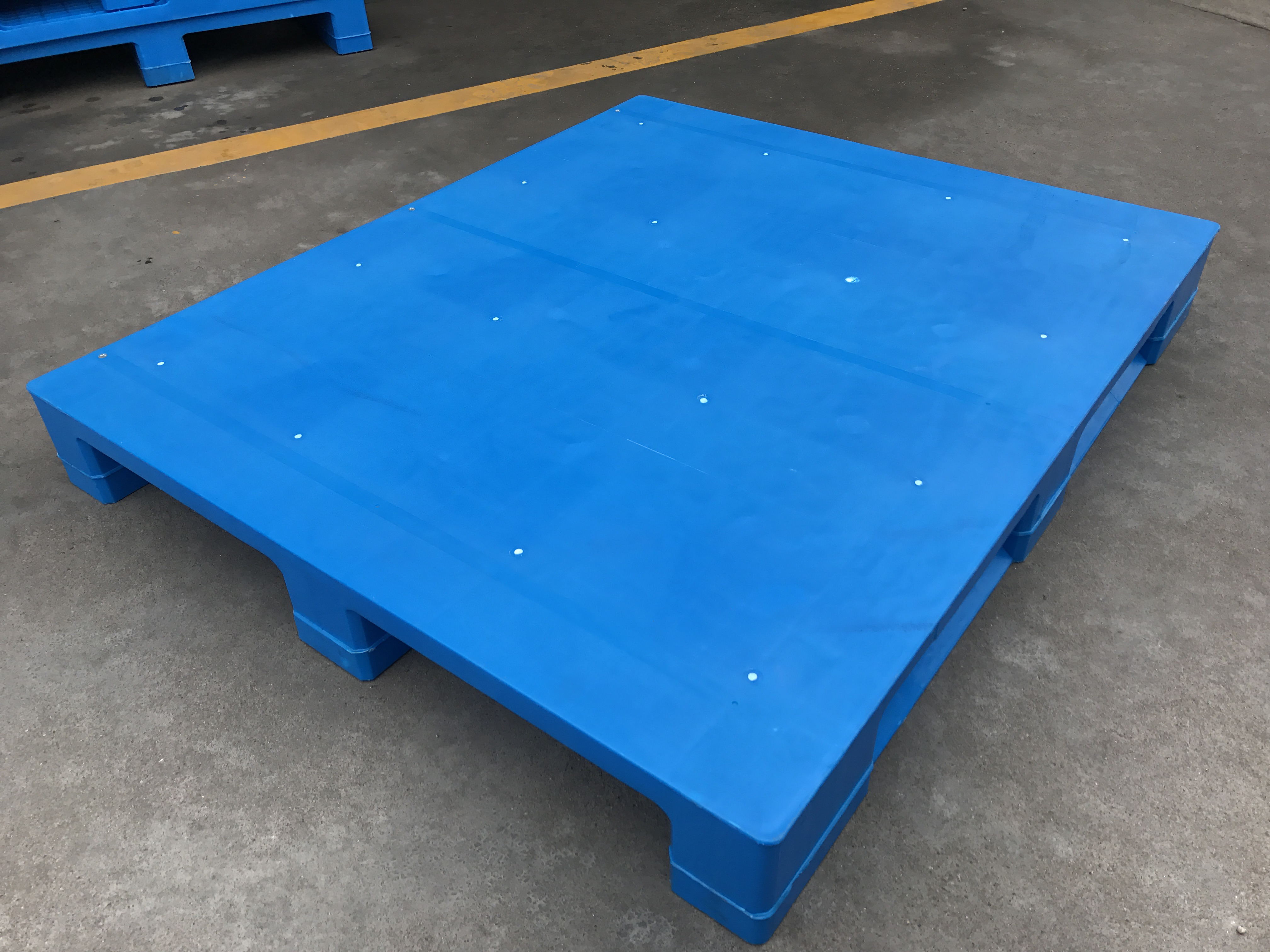 HD3RCWS1311A Industrielle, regalfähige blaue Kunststoffpalette aus HDPE