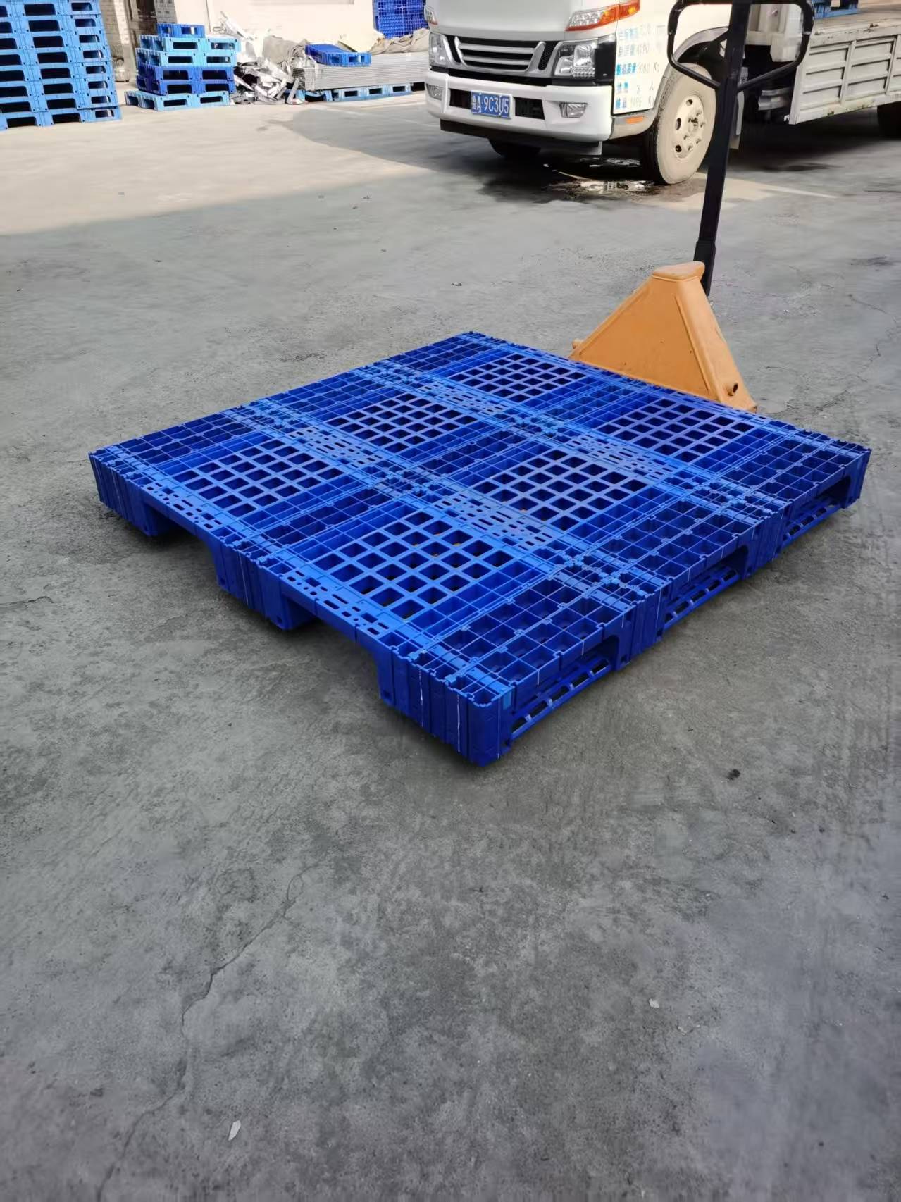 1515 modular plastic pallet 1515 modulare Kunststoffpalette