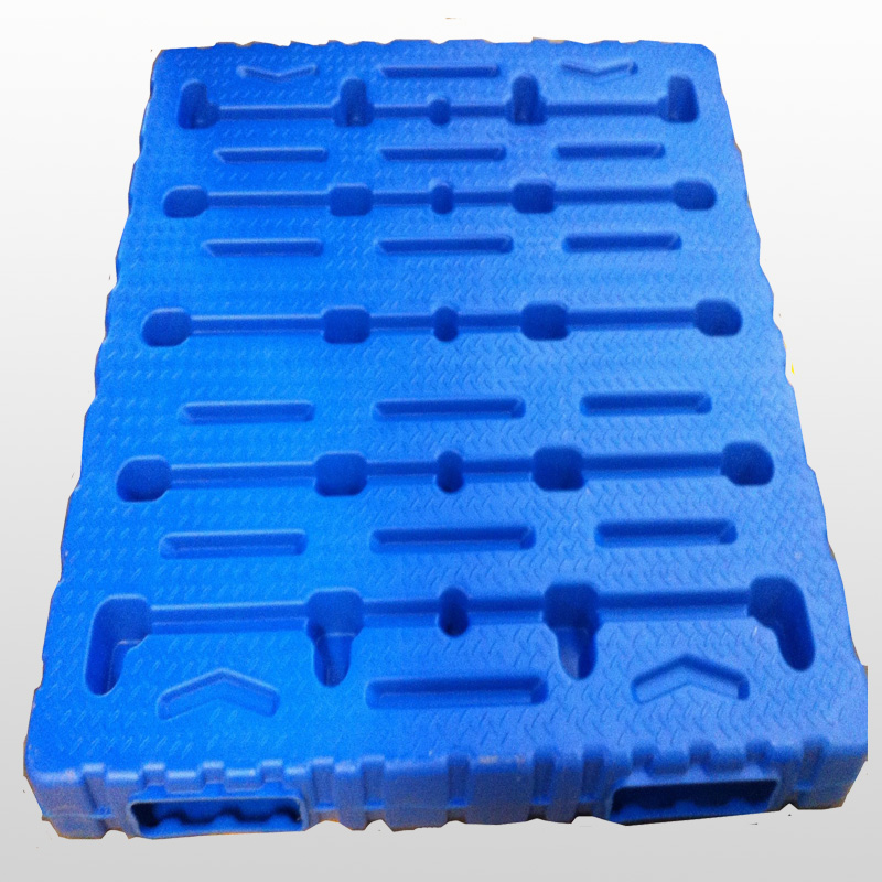 Blasgeformte Kunststoffpalette