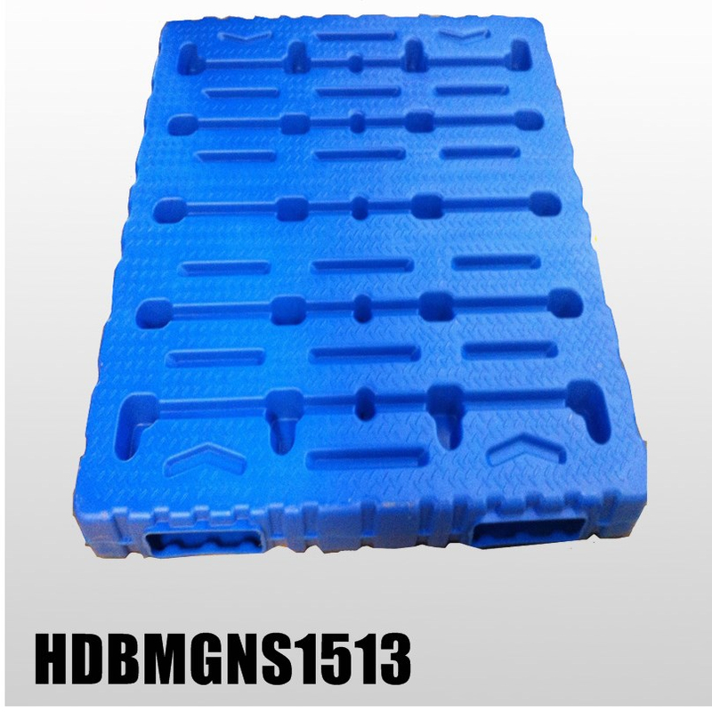 Blasgeformte Kunststoffpalette