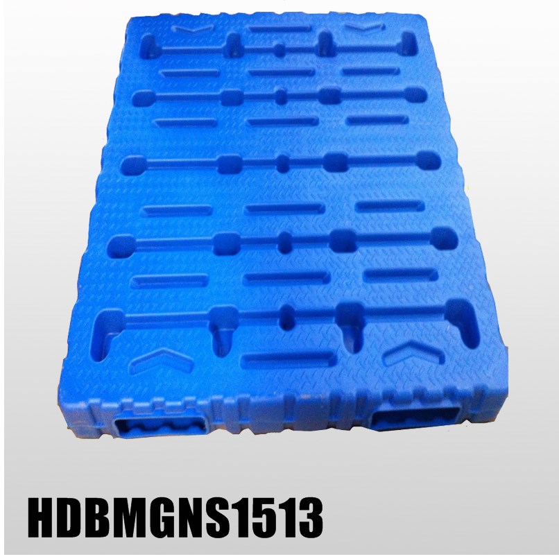 Blasgeformte Kunststoffpalette