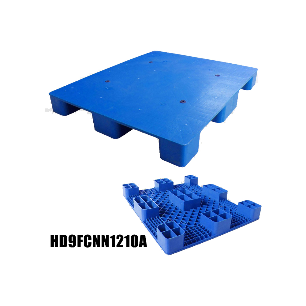 Robuste, 9 Fu&szlig; lange Kunststoffpalette mit glatter Oberfl&auml;che