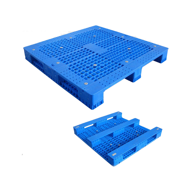1300 x 1100 blaue HDPE-Kunststoffpalette mit offenem Deck und drei L&auml;ufern