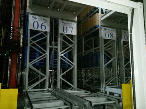 Welche Faktoren beeinflussen die Ladung von Kunststoffpaletten?