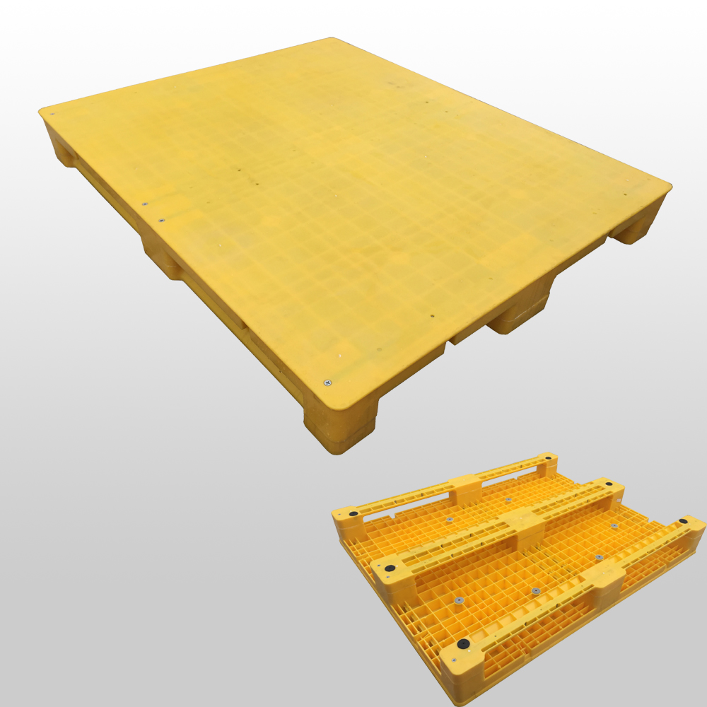 Kunststoffpalette mit 3 Kufen