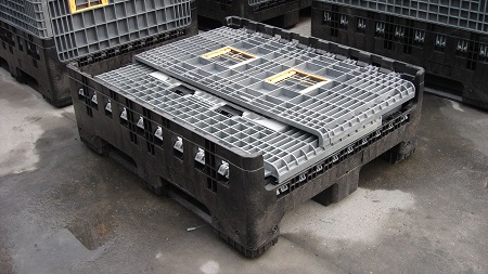 Zusammenklappbare Palettenbox aus Kunststoff