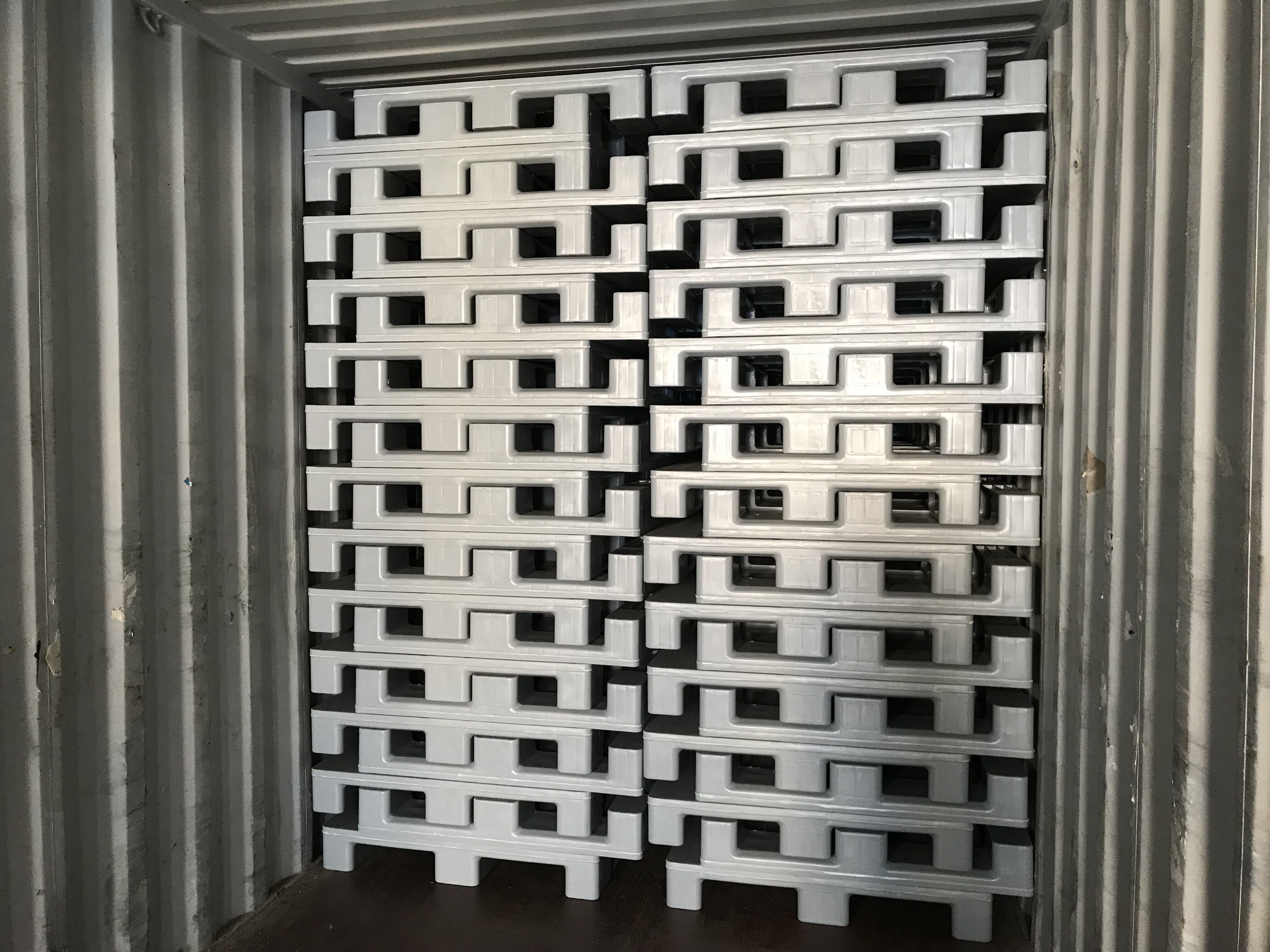 1200–1100 Palettenstapel mit flachem Deck 