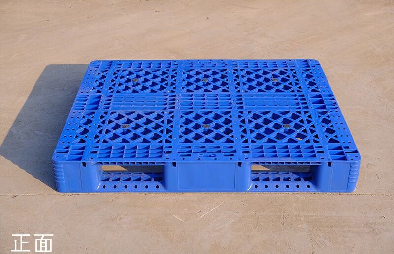1200 x 1000 4-Wege-HDPE-Netz-Paletten mit Kunststoffkufen