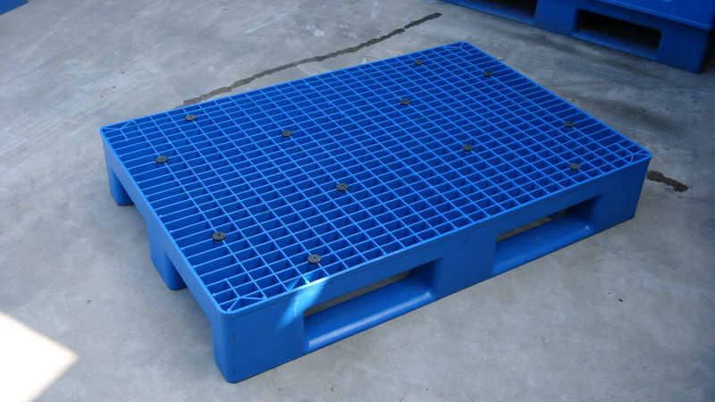 1200 x 800 hohe, robuste, schachtelbare Euro-Kunststoffpaletten