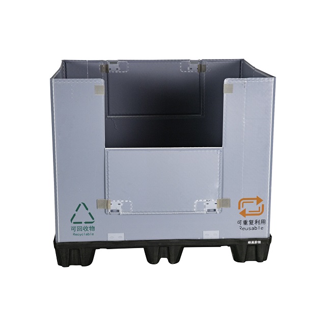 Faltbare Kunststoffh&uuml;lle mit Palette und Deckel