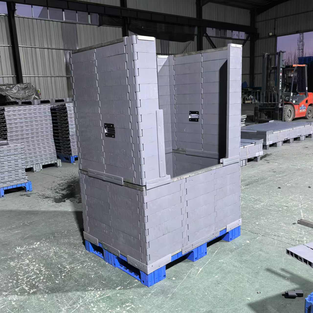 Modulare Kunststoffpalettenbehälter