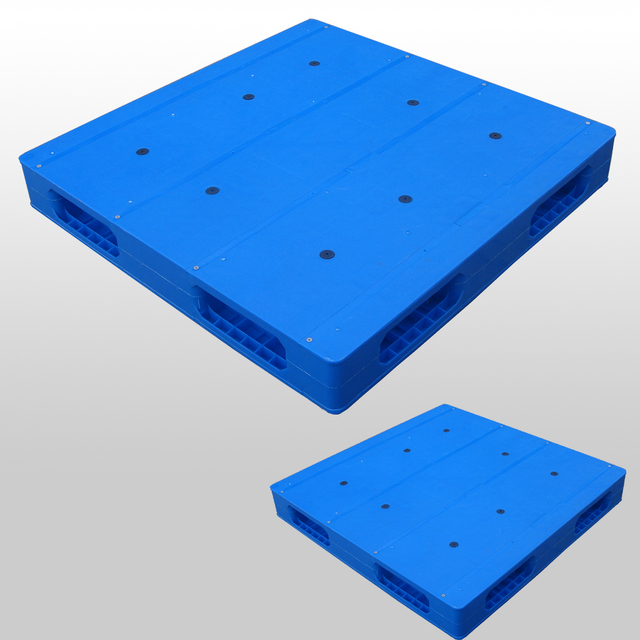 1100 x 1100 blaue umkehrbare stapelbare Kunststoffpaletten f&uuml;r das Lager