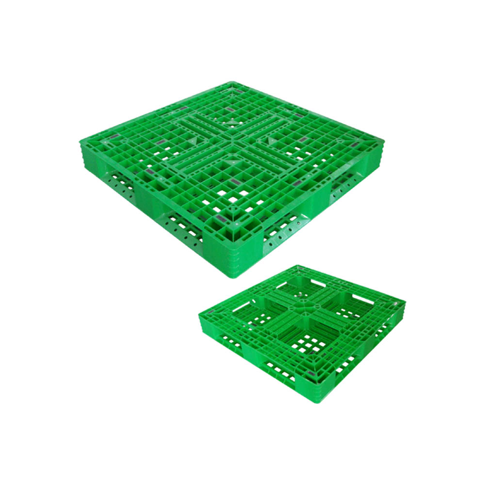 Industrieregalfähige Kunststoffpalette mit 3 Kufen 