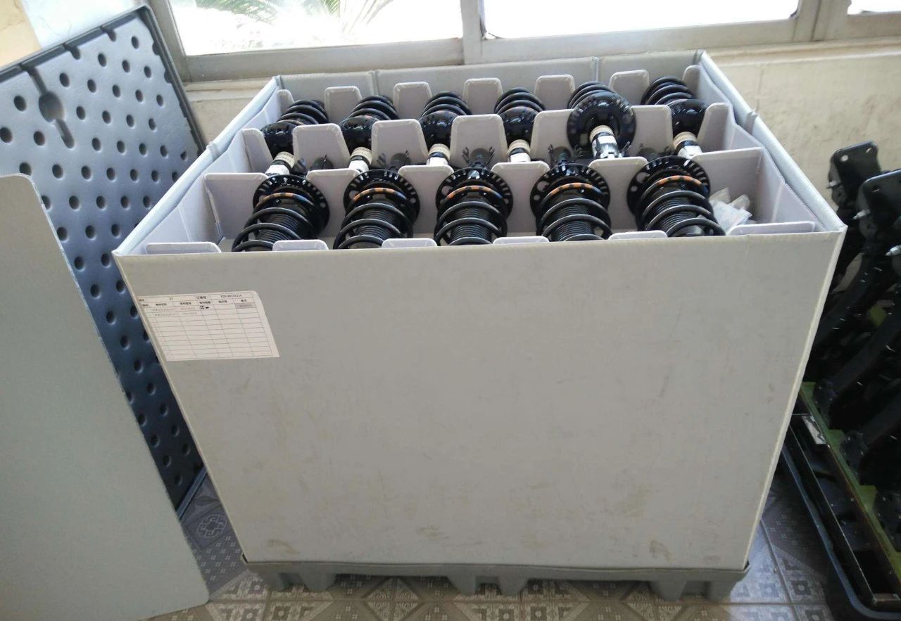 Wie dick ist der Hordekarton für die Verpackung von Autoteilen?