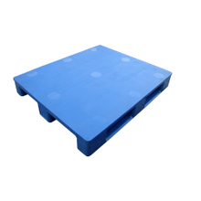 Solide, robuste Kunststoffpaletten zu verkaufen