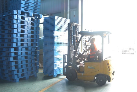 Kunststoffpaletten für Gabelstapler