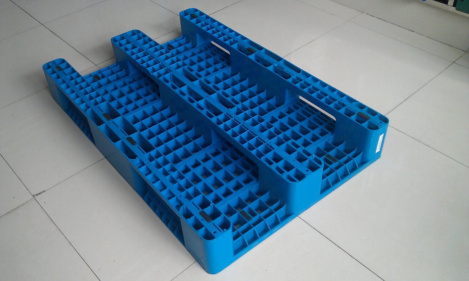 32 x 48 Industriestahlverstärkte Europaletten aus recyceltem Kunststoff
