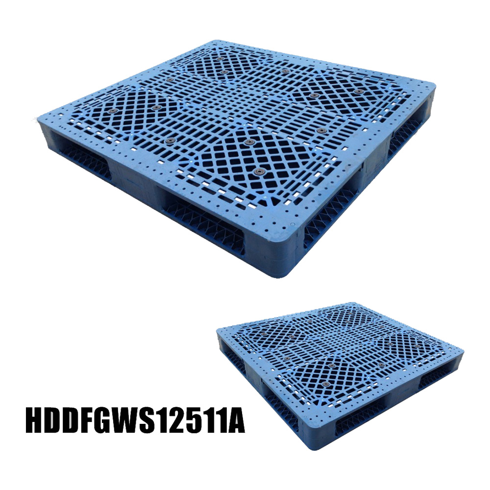 Rechteckige Kunststoffpalette aus Hartplastik 