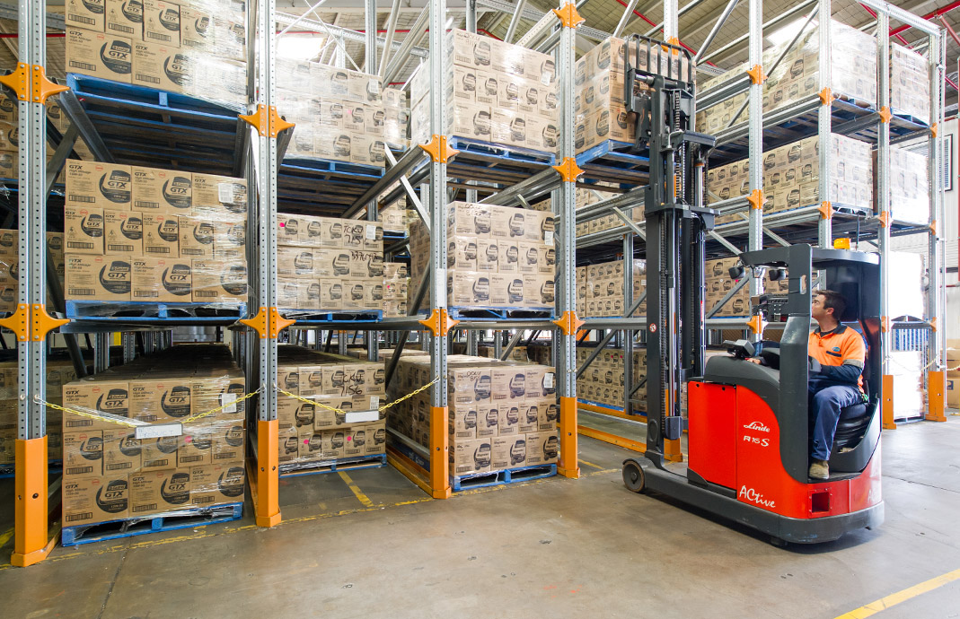 Einfahr- und Durchfahrregale