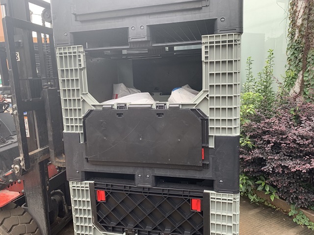 1210H980A stapelbare, robuste, zusammenklappbare Palettenbox aus Kunststoff